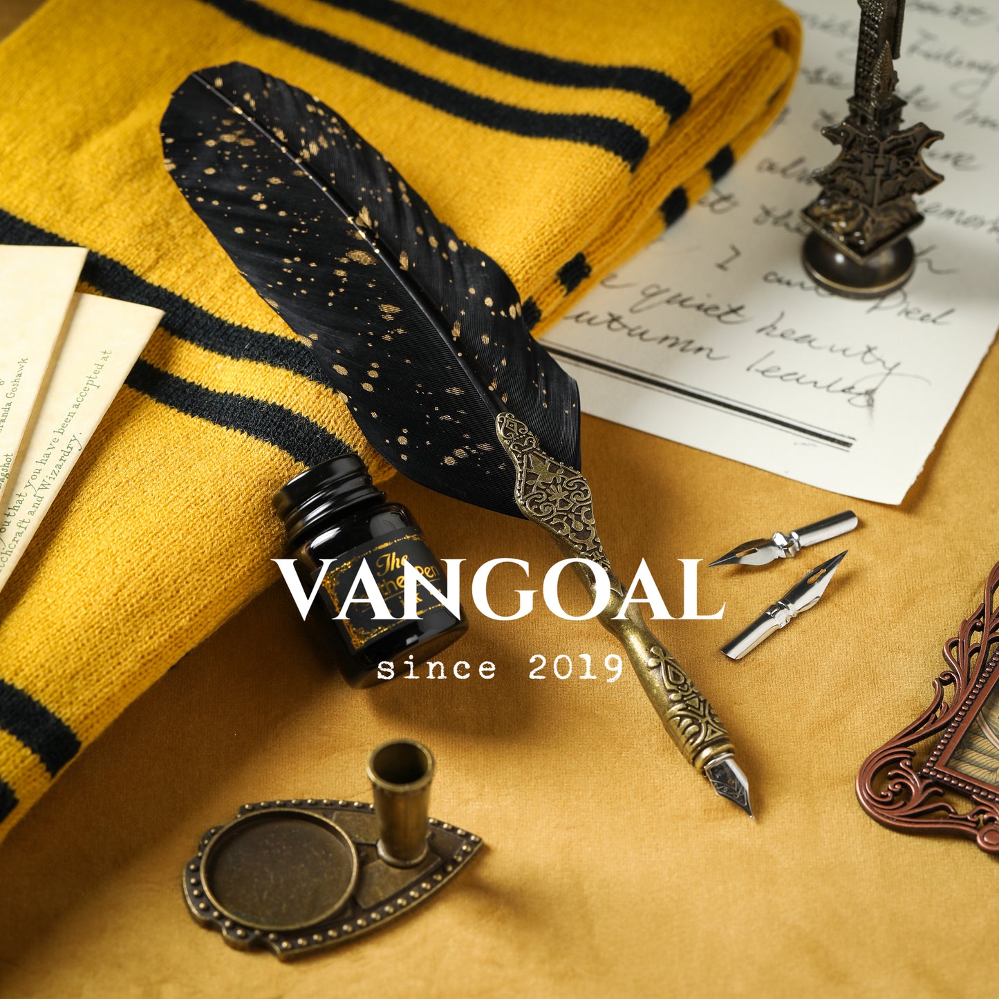 VANGOAL Classic Series Quill Pen and Ink Set - Vintage Style, Natural Feather, Dip Pen with 2 Replacement Nibs