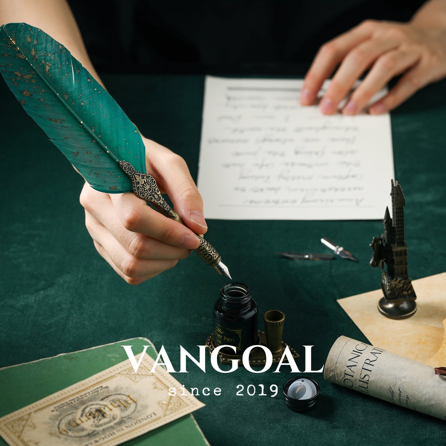 VANGOAL Classic Series Quill Pen and Ink Set - Vintage Style, Natural Feather, Dip Pen with 2 Replacement Nibs
