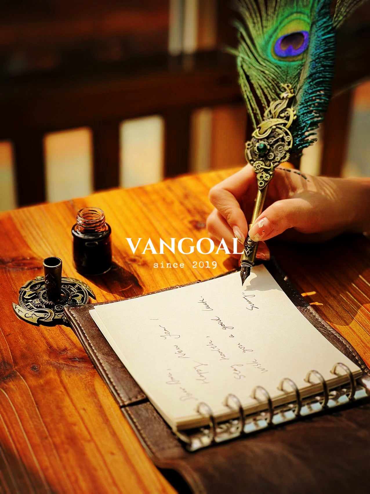 VANGOAL Steampunk Series Quill Pen and Ink Set - Peacock Feather Dip Pen with Display Stand, 2 Replacement Nibs, Black Ink and Blank Greeting Card