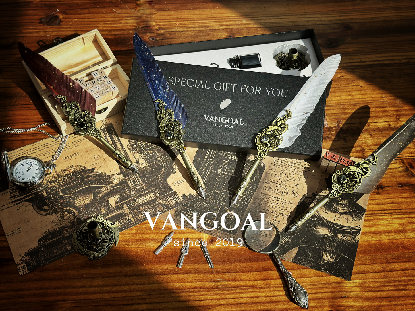 VANGOAL Steampunk Series Quill Pen and Ink Set - Peacock Feather Dip Pen with Display Stand, 2 Replacement Nibs, Black Ink and Blank Greeting Card